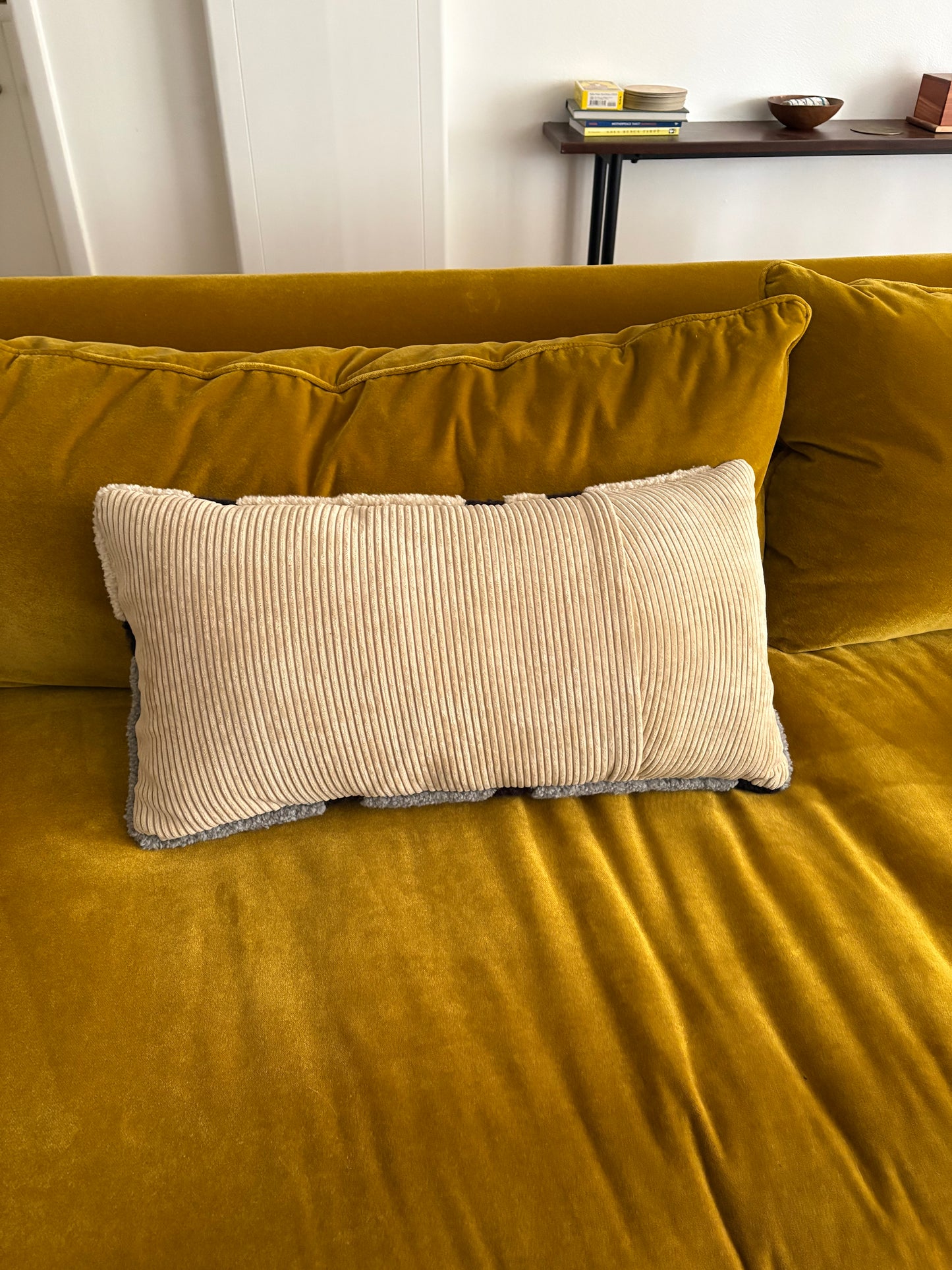 #14 - The loop & cut pile tufted Pillow 12" x 26" Acrylic