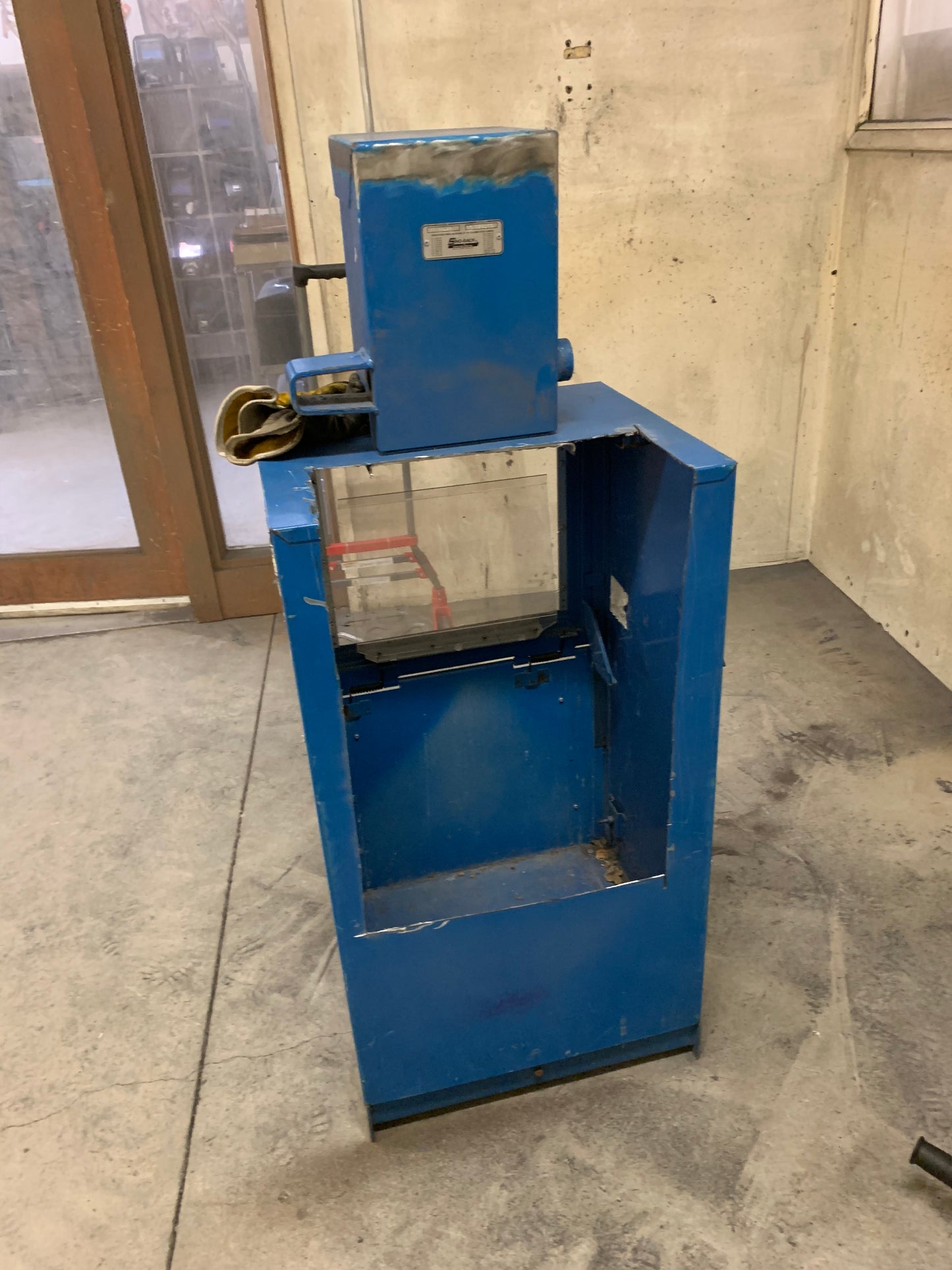 Newspaper Stand Planter w/Neon