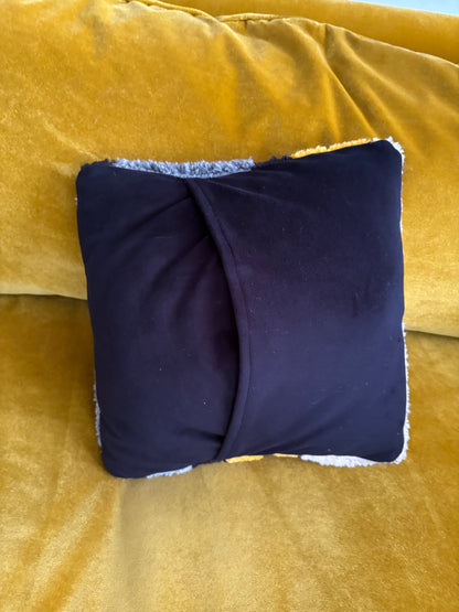 #13 - The loop & cut pile tufted pillow - 12" x 12" Acrylic